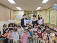 국공립 은행나무어린이집, 바자회 수익금 인천 남동구 논현2동에 기탁:경인투데이뉴스 ≪경인투데이뉴스≫ 국공립 은행나무어린이집, 바자회... 