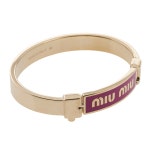 2F6T F0029 - LABELLUSSO [미우미우] [22FW]공용 에나멜레드 메탈 브레이슬릿5JB409 2F6T F0029