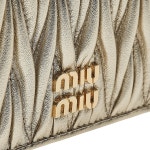 [미우미우]여성 마테라쎄 반지갑5MV204 2FPP F8046 - LABELLUSSO [미우미우]여성 마테라쎄 반지갑5MV204 2FPP F8046