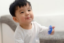 [매일아이] 12개월 아기 성장발달