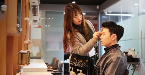 제이케이이노베이션에스끌리에뷰티아카데미학원 | MBC아카데미뷰티스쿨 - [메이크업] 엔끌로에에서 스텝을 모집합니다.