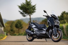 더 높아진 경쟁력, 야마하 XMAX 300 테크 맥스 | 월간모터바이크 더 높아진 경쟁력, 야마하 XMAX 300 테크 맥스