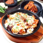만족오향족발 신사점 - 서울 강남구 신사동 지역맛집