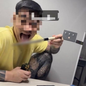신사동 람보르기니 주차 시비 칼부림 난동 남성, 평소 SNS 흉기 자랑 사진 자주 올려... 롤스로이스 운전자 측근이기도..