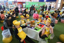 [제17회 선양한국주 문화행사②] 나는 꼬마요리사! 엄마와 함께하는 DIY 김밥만들기 상세보기|공관활동 | 주선양 대한민국 총영사관 주선양... 