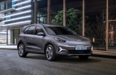 기아, 니로 플러스 출시…12일간 8000대 사전계약 | 보배드림 국산차게시판 기아, 니로 플러스 출시…12일간 8000대 사전계약 | 보배드림... 