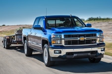 Detroit Three Finally Agree on SAE J2807 Tow Standard for 2015