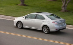 Sporty and Economical: Lexus Adding More Hybrid Models, Will Develop Performance