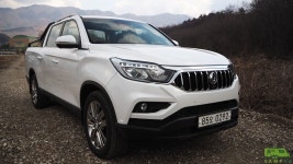 캠핑과 레저의 이상적인 동반자 - 쌍용 렉스턴 스포츠 칸 - 모토야 캠핑과 레저의 이상적인 동반자 - 쌍용 렉스턴 스포츠 칸