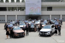 메르세데스-벤츠 사회공헌위원회, 패밀리 전기 SUV ‘EQB’ 총 20대... 패밀리 전기 SUV ‘EQB’ 총 20대 전국 사회복지기관에 기증