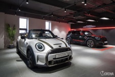 바바리안 모터스, BMW·MINI 고양 전시장 확장 이전 오픈 - 모토야 바바리안 모터스, BMW·MINI 고양 전시장 확장 이전 오픈