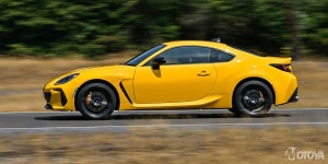 스바루 BRZ STI 옐로우 에디션 발표 - 모토야 86도 좀 이렇게 만들어줬으면... 스바루 BRZ STI 옐로우 에디션 발표