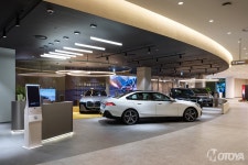BMW 코오롱 모터스, 대전 신세계 아트앤사이언스 전시장 새 단장 - 모토야 BMW 코오롱 모터스, 대전 신세계 아트앤사이언스 전시장 새 단장