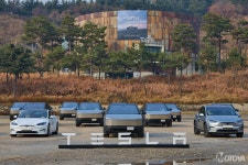 테슬라 코리아, 사이버트럭 최초 인도 행사 성료 - 모토야 테슬라 코리아, 사이버트럭 최초 인도 행사 성료