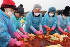 삼향읍, 운남면 새마을부녀회 어려운가정 김장김치 담궈주기(12월 6일) - 무안군청 삼향읍, 운남면 새마을부녀회 어려운가정 김장김치... 