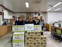 무안읍, 와이식자재마트로부터 4년째 후원물품 기탁 받아 - 무안군청 무안읍, 와이식자재마트로부터 4년째 후원물품 기탁 받아