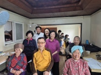 무안군 몽탄 중앙교회, 어르신 대상 이미용·한방진료 봉사활동 펼쳐 - 무안군청 무안군 몽탄 중앙교회, 어르신 대상 이미용·한방진료 봉사활동 펼쳐