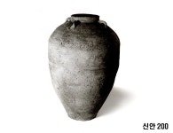 토제 네 귀 달린 항아리 | 소장품 검색:국립중앙박물관 토제 네 귀 달린 항아리 | 소장품 검색