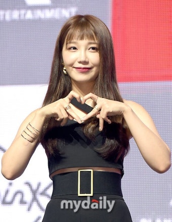 [MD포토] 정은지 `여러분 사랑해요` - 마이데일리 [MD포토] 정은지 '여러분 사랑해요'