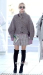 [MD포토] 오마이걸 유아 `한파에도 포기하지 않는 공항패션` - 마이데일리 [MD포토] 오마이걸 유아 한파에도 포기하지 않는 공항패션