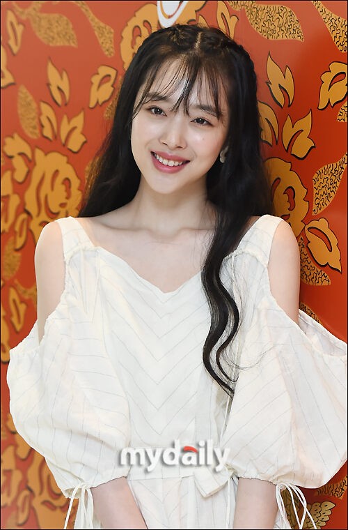 설리 유가족, 리얼 베드신 논란 관련 김수현과 이사랑에 입장 요구