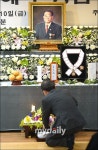 이제 별들 앞에서 천국~노래자랑…`국민 MC` 송해, 영원히 잠들다 [종합] - 마이데일리 &quot;이제 별들 앞에서 천국~노래자랑... 