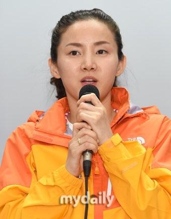 "남현희, 전청조 20억 투자 빌미로 펜싱 협회장 자리 약속... 마이데일리 "남현희, 전청조 20억 투자 빌미로 펜싱 협회장 자리 약속...