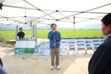 동강제골조은농장휴게실 | 25.07.08 동강 김식 농지대구획 정리 농장 방문 - 365일 열린시장실 25.07.08 동강 김식 농지대구획 정리 농장 방문