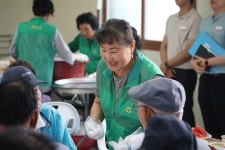 24.07.23.산포면 새마을회 효사랑실천운동 경로잔치 - 365일 열린시장실 24.07.23.산포면 새마을회 효사랑실천운동 경로잔치