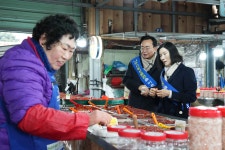 26.02.10 설맞이 영산포풍물시장 장보기 행사 - 365일 열린시장실 26.02.10 설맞이 영산포풍물시장 장보기 행사