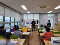 2025년 성인문해교육 은빛배움터 프로그램 운영 - 동부노인복지관 2025년 성인문해교육 은빛배움터 프로그램 운영