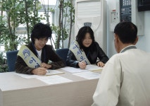 행사앨범-논현고잔동, ‘통장 민원안내 도우미제’ 큰 호응 내용 | 남동구청 행정복지센터>구월1동>우리동소식 행사앨범-논현고잔동, ‘통장... 