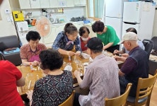 행사앨범-우리마을 복지기동대 대우재 경로당 어르신 방문 수업(6월)... 대우재 경로당 어르신 방문 수업(6월)  내용 | 남동구청 행정복지센터... 