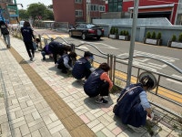 행사앨범-구월4동, 주요 도로변 제초작업 실시 내용 | 남동구청 행정복지센터>만수2동>우리동소식 행사앨범-구월4동, 주요 도로변 제초작업 실시... 