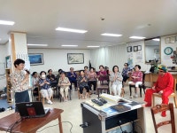 행사앨범-만수3동 벽산아파트 경로당, 찾아가는 노래교실 진행 내용 | 남동구청 행정복지센터>구월1동>우리동소식 행사앨범-만수3동 벽산아파트... 