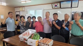 행사앨범-구월3동 자유총연맹, 구월3동 경로당에 말복맞이 수박... 구월3동 경로당에 말복맞이 수박, 복숭아, 계란 후원(2025. 8. 7.)  내용... 