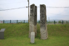 명품남원 > 역사/문화 > 문화재 상세보기 > 만복사지 당간지주만복사지 당간지주 명품남원 > 역사/문화 > 문화재 상세보기 > 만복사지 당간지주