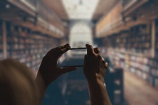"휴대폰 확인하니 몰카 208회 촬영" 스터디 카페에서 1년간 찍어 \