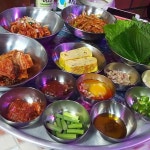 요즘 핫한 냉동삼겹살집 - 음식 / 과일 / 외식 - 네모판 요즘 핫한 냉동삼겹살집