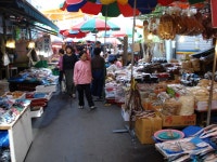 추억의 재래시장 (추억으로만 남지말고 서민들의 안식쳐로... 추억의 재래시장 (추억으로만 남지말고 서민들의 안식쳐로 계속돼여으면 좋겠네요)