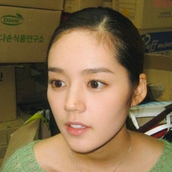 한가인 써클렌즈 못끼는 이유.jpgif - 연예이슈 수다방 - 네모판 한가인 써클렌즈 못끼는 이유.jpgif