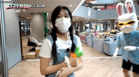 [지구오락실] 남다른 안유진의 기억력과 스피드에 탈탈 털리고... jpgif - 연예이슈 수다방 - 네모판 [지구오락실] 남다른 안유진의 기억력과... 