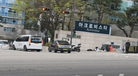 내란스타 윤석열과 김건희가 돌아온 아크로비스타 근황 - 연예이슈 수다방 - 네모판 내란스타 윤석열과 김건희가 돌아온 아크로비스타 근황