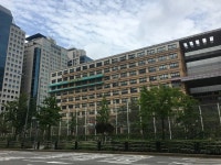 국내에서는 뭔가 어색한 9층짜리 중학교.jpg - 연예이슈 수다방 - 네모판 국내에서는 뭔가 어색한 9층짜리 중학교.jpg