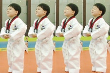 기합넣는 태권소년 송만세