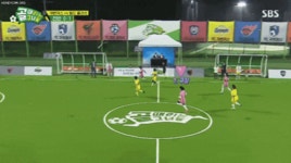골때리는 그녀들 어제자 사오리 활약상.gif - 연예이슈 수다방 - 네모판 골때리는 그녀들 어제자 사오리 활약상.gif