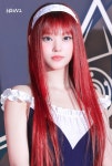 가발같은데 생각보다 빨간머리도 잘어울리는 뉴진스 해린.jpg - 연예이슈 수다방 - 네모판 가발같은데 생각보다 빨간머리도 잘어울리는... 