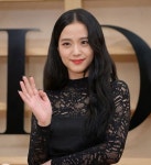 걔가 나보다 잘해? 디 아이돌 제니, 결국 지수에게 브랜드 평판 밀렸다