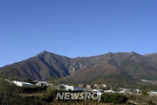 [김창식의 다시 본 명산] 자비로움을 가득 실은 불가의 산, 영축산 | 뉴스로