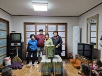 합천군, 재활용 휴지 전달로 재활용 문화 확산 | 뉴스로